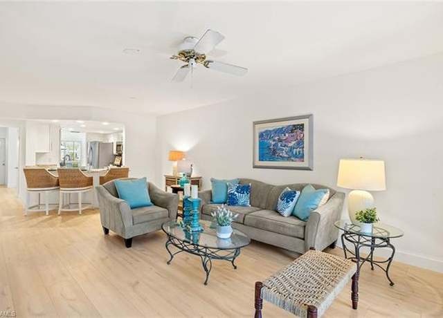 Property at 815 Gulf Pavilion Dr #106, Naples, FL 34108, 3 beds, 2 baths