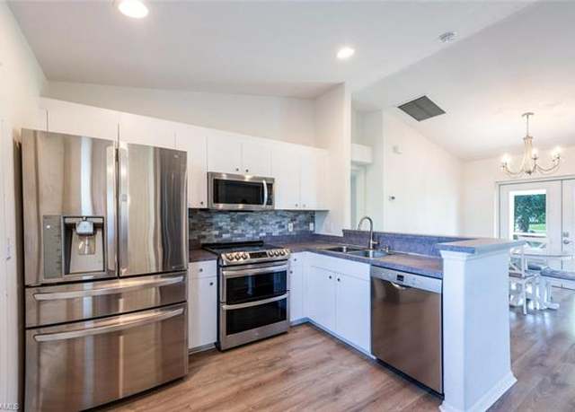 Property at 135 Blue Ridge Dr #35, Naples, FL 34112, 3 beds, 2 baths