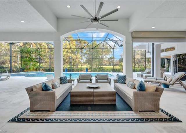 Property at 253 Cheshire Way, Naples, FL 34110, 4 beds, 5 baths
