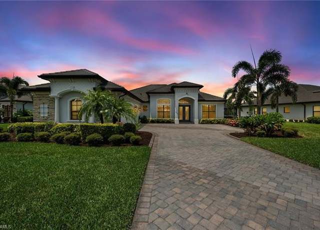 Property at 2258 Somerset Pl, Naples, FL 34120, 4 beds, 3 baths