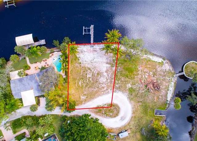 Property at 27201 Del Ln, Bonita Springs, FL 34135