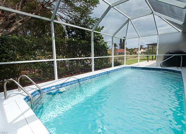Property at 529 Saint Andrews Blvd, Naples, FL 34113, 3 beds, 2 baths