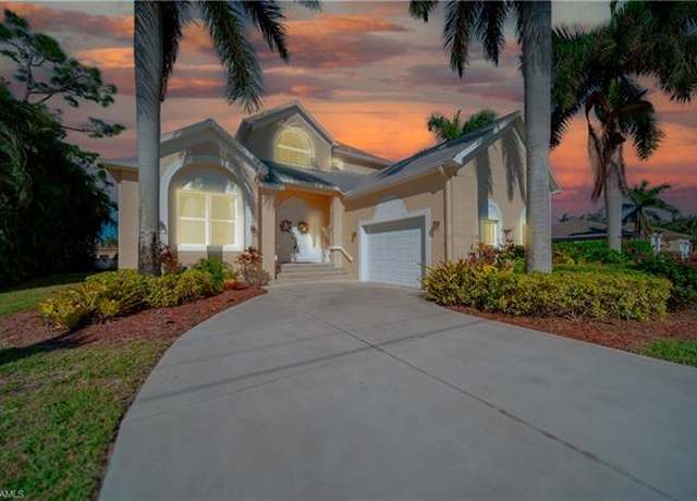 Property at 6681 Dabney St, Fort Myers, FL 33966, 4 beds, 3 baths