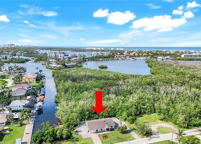 Property at 4951/4953 Esplanade St, Bonita Springs, FL 34134, 3 beds, 2.5 baths
