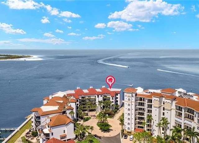 Property at 625 La Peninsula Blvd #625, Naples, FL 34113, 2 beds, 2 baths