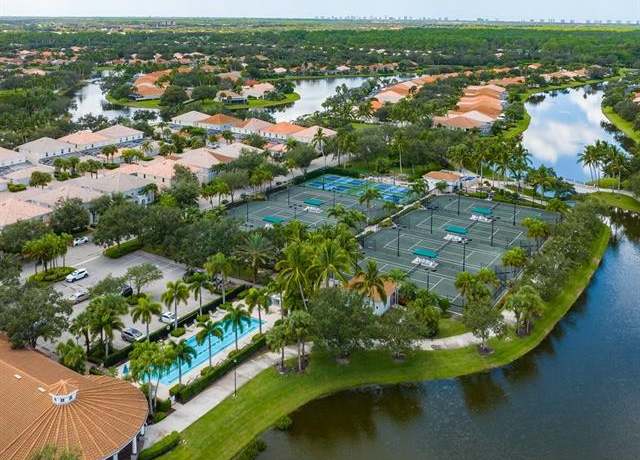 Property at 3238 Barbados Ln, Naples, FL 34119, 2 beds, 2 baths