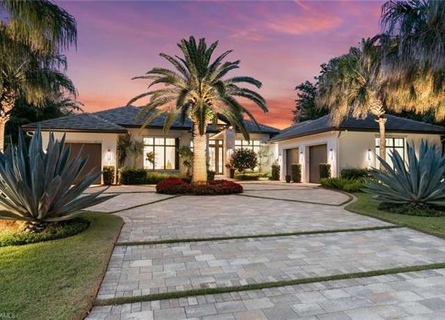 Property at 810 Bentwood Dr, Naples, FL 34108, 4 beds, 5 baths
