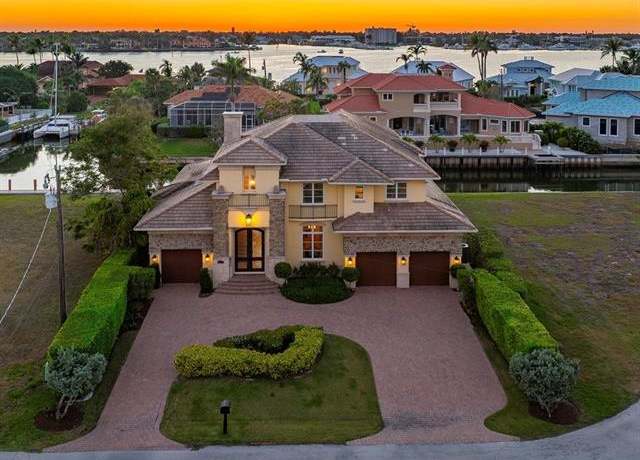 Property at 1550 Mullet Ln, Naples, FL 34102, 4 beds, 4.5 baths