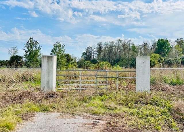 Property at 3410 31st Ave NE, Naples, FL 34120