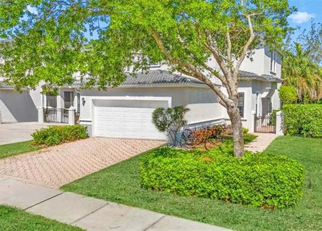 Property at 14725 Sutherland Ave #107, Naples, FL 34119, 3 beds, 3 baths