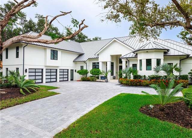 Property at 681 Katemore Ln, Naples, FL 34108, 6 beds, 6.5 baths