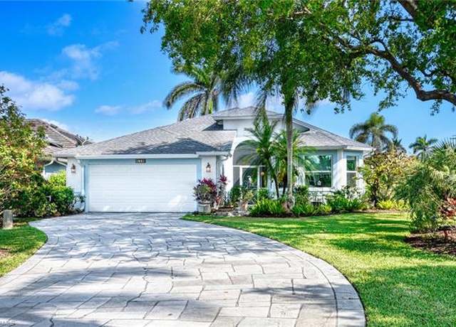 Property at 816 Mount Hood Ct, Naples, FL 34104, 3 beds, 2 baths