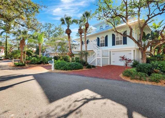 Property at 3779 Cracker Way, Bonita Springs, FL 34134, 3 beds, 2 baths