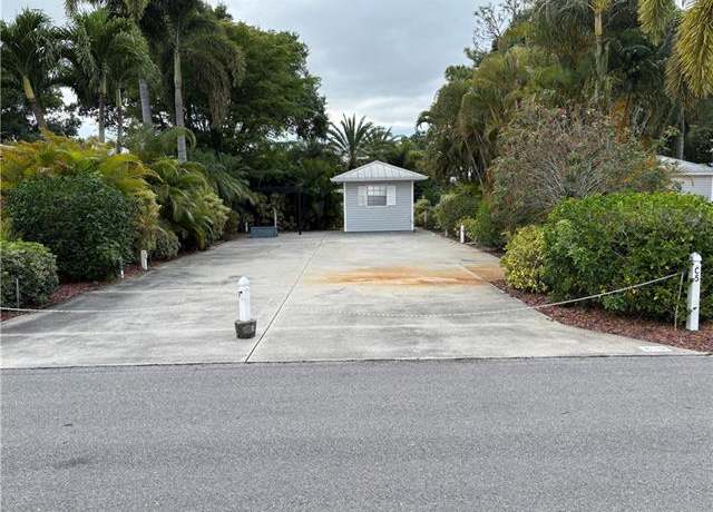 Property at 5758 Burrwood Ct, Fort Myers, FL 33905