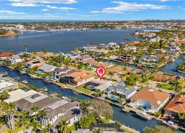 Property at 1400 Marlin Dr, Naples, FL 34102, 3 beds, 3 baths