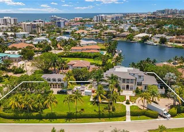 Property at 275 Spring Line Dr, Naples, FL 34102, 5 beds, 7 baths