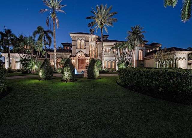 Property at 9663 Mashie Ct, Naples, FL 34108, 6 beds, 12 baths