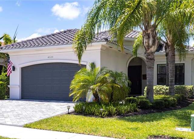 Property at 4330 Aurora St, Naples, FL 34119, 3 beds, 2.5 baths