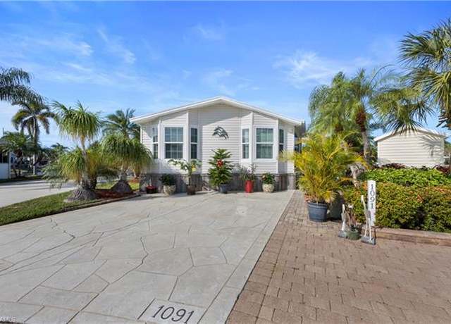 Property at 1091 Opal Lake Pt, Naples, FL 34114, 2 beds, 2 baths