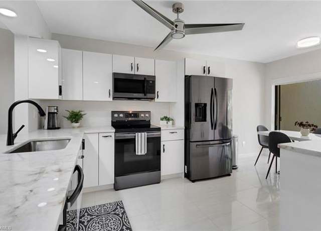 Property at 15450 Cedarwood Ln #103, Naples, FL 34110, 2 beds, 2 baths