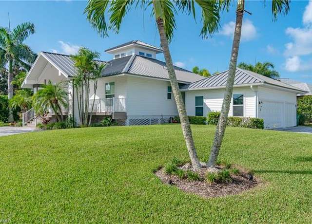 Property at 90 S Seas Ct, Marco Island, FL 34145, 3 beds, 2.5 baths