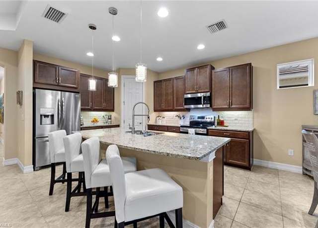 Property at 28212 Seasons Tide Ave, Bonita Springs, FL 34135, 4 beds, 3.5 baths