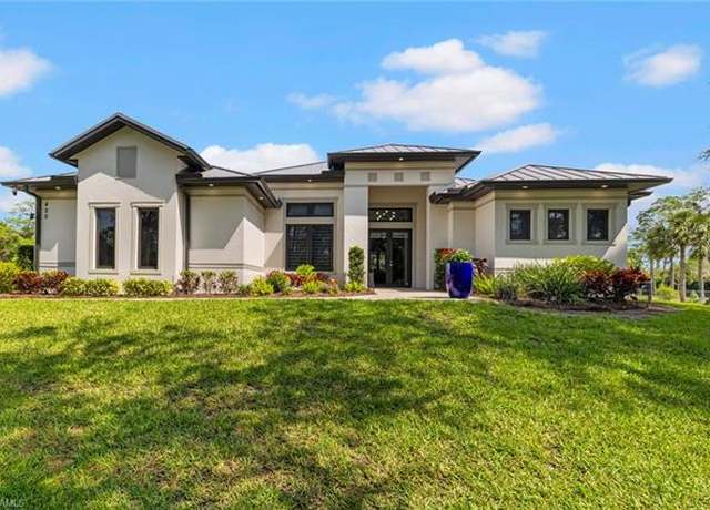 Property at 420 19th St SW, Naples, FL 34117, 3 beds, 3 baths