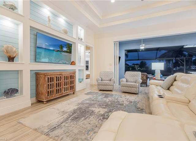 Property at 6424 Pembroke Way, Naples, FL 34113, 3 beds, 3 baths