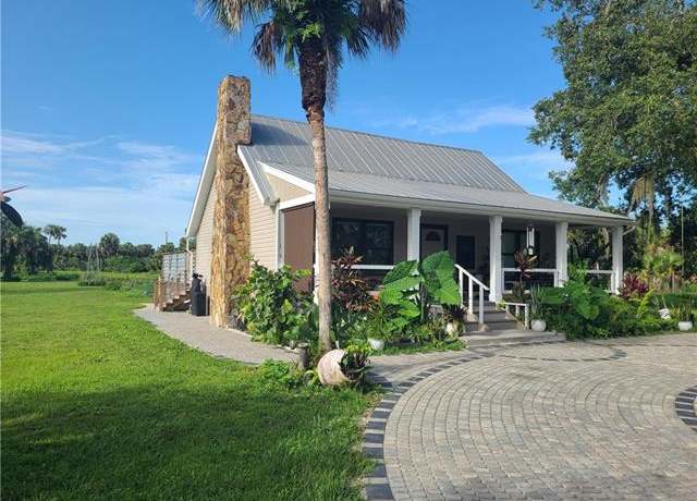 Property at 3170 30th Ave SE, Naples, FL 34117, 3 beds, 2 baths