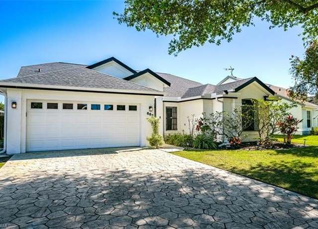 Property at 662 Lambton Ln, Naples, FL 34104, 3 beds, 2 baths
