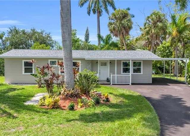 Property at 135 Standish Cir, North Fort Myers, FL 33903, 3 beds, 2 baths