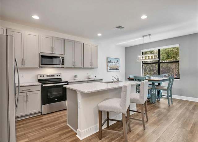 Property at 26268 Bonita Fairways Blvd, Bonita Springs, FL 34135, 3 beds, 2.5 baths