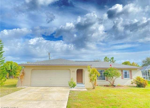 Property at 1815 SE 11th Ave, Cape Coral, FL 33990, 3 beds, 2 baths