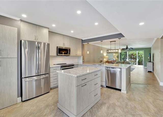 Property at 3051 Sandpiper Bay Cir Unit I102, Naples, FL 34112, 2 beds, 2 baths