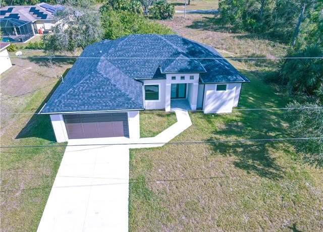 Property at 139 Beckley Dr, Lehigh Acres, FL 33974, 3 beds, 3 baths
