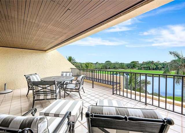 Property at 6360 Pelican Bay Blvd Unit 304C, Naples, FL 34108, 2 beds, 2.5 baths