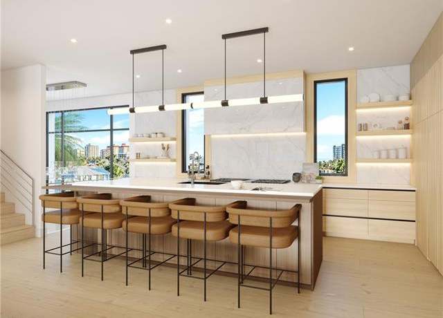Property at 256 Trade Winds Ave, Naples, FL 34108, 5 beds, 4.5 baths