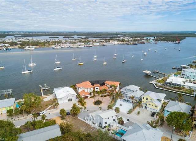 Property at 391 Palermo Cir, Fort Myers Beach, FL 33931, 4 beds, 3.5 baths