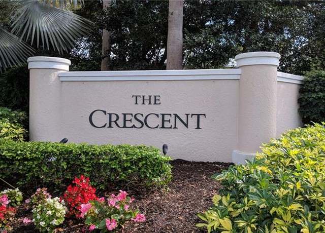 Property at 8472 Abbington Cir #2011, Naples, FL 34108, 3 beds, 2.5 baths