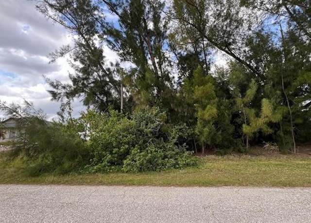 Property at 205 E 9th St, Lehigh Acres, FL 33972