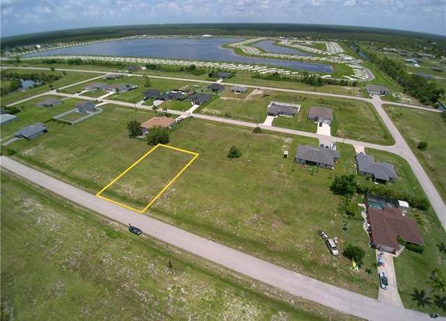 Property at 4025 NW 37th Ave, Cape Coral, FL 33993