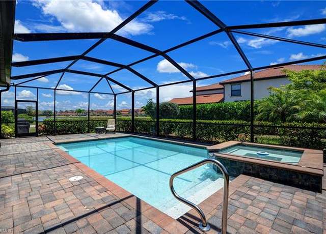 Property at 1555 Santiago Cir, Naples, FL 34113, 3 beds, 3 baths