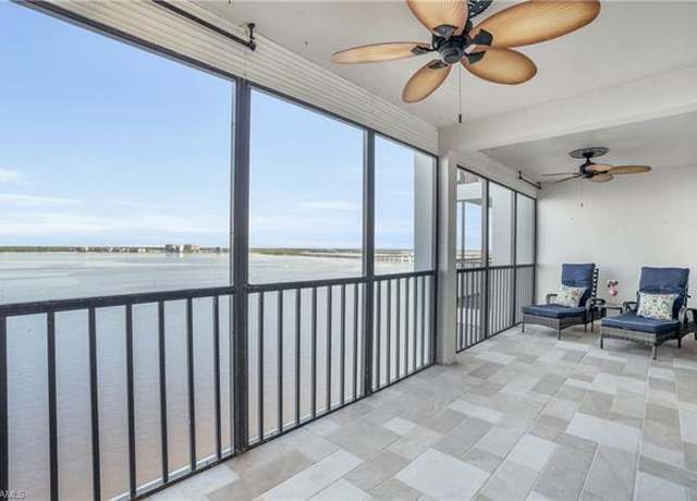 Property at 1901 Clifford St #1001, Fort Myers, FL 33901, 2 beds, 2 baths