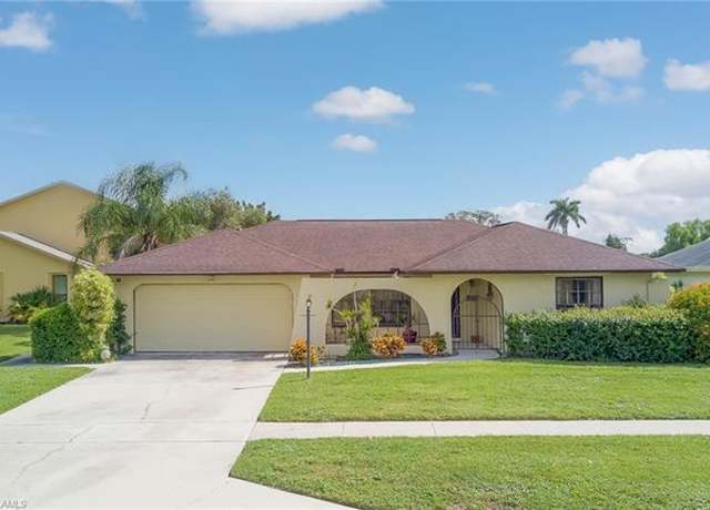 Property at 265 Marseille Dr, Naples, FL 34112, 2 beds, 2 baths