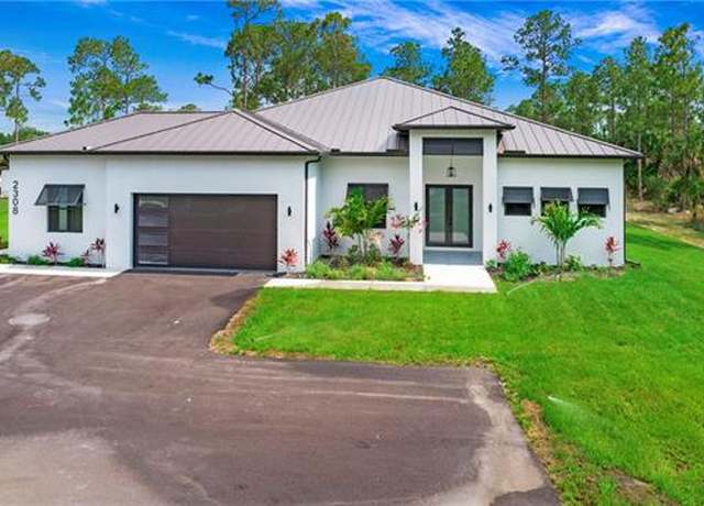 Property at 2308 6th Ave SE, Naples, FL 34117, 5 beds, 4 baths