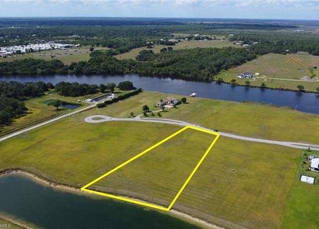 Property at 22728 Yellow Button Ln, Alva, FL 33920