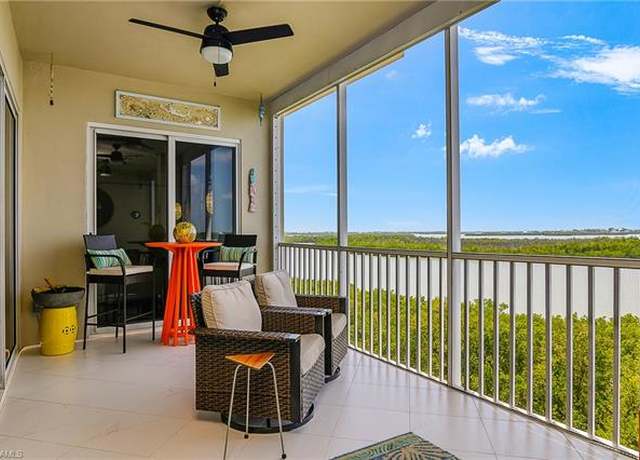 Property at 337 Vintage Bay Dr Unit D28, Marco Island, FL 34145, 3 beds, 2 baths