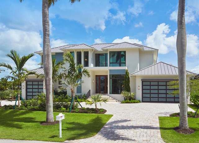 Property at 575 17th Ave S, Naples, FL 34102, 5 beds, 6 baths