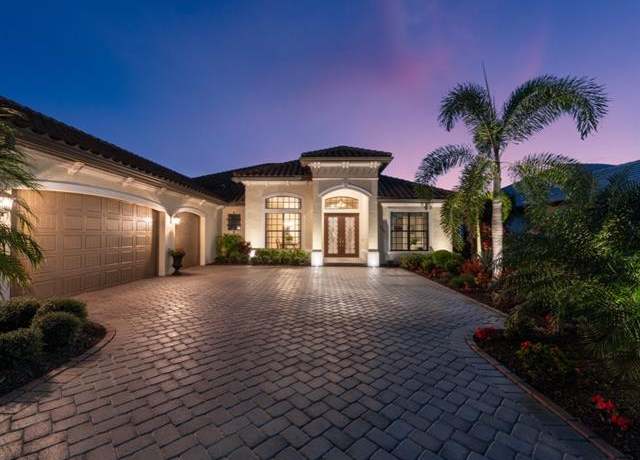 Property at 2280 Somerset Pl, Naples, FL 34120, 4 beds, 3 baths