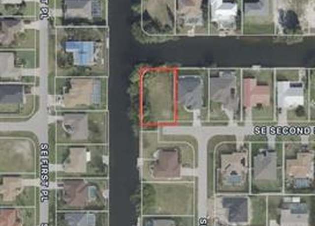 Property at 201 SE 2nd St, Cape Coral, FL 33990